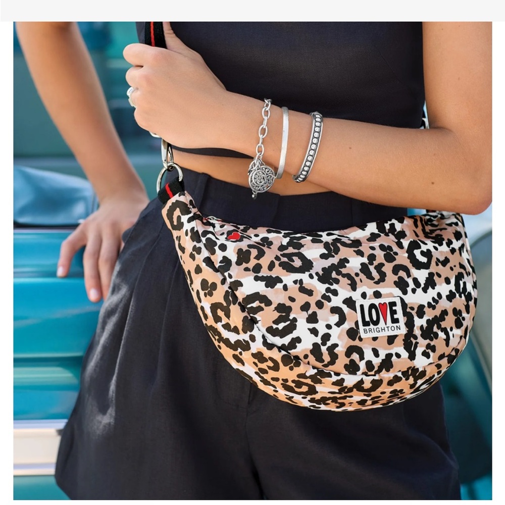 🆕🔖 Brighton ✨ Spotted Love Swing Bag ✨ Leopard Print ✨ Adjustable Strap ✨ NWT!! - Picture 10 of 14